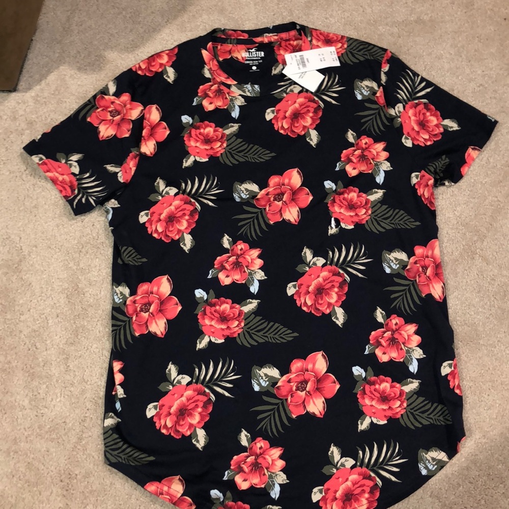 Men’s floral T-shirt